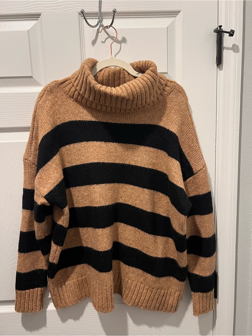 Women’s Sweater size XL